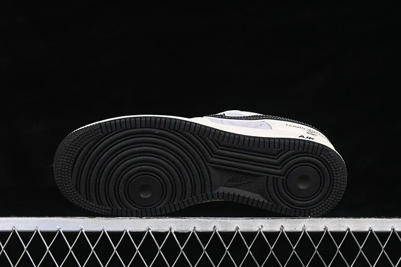 All categories Nk Air Force 1 Air Force series Nk Air Force 1 Low Air Force low-top Nike Air Force 1'07 Low joint black and gray suede Air Force 1 low-top casual sneakers XD9314-619